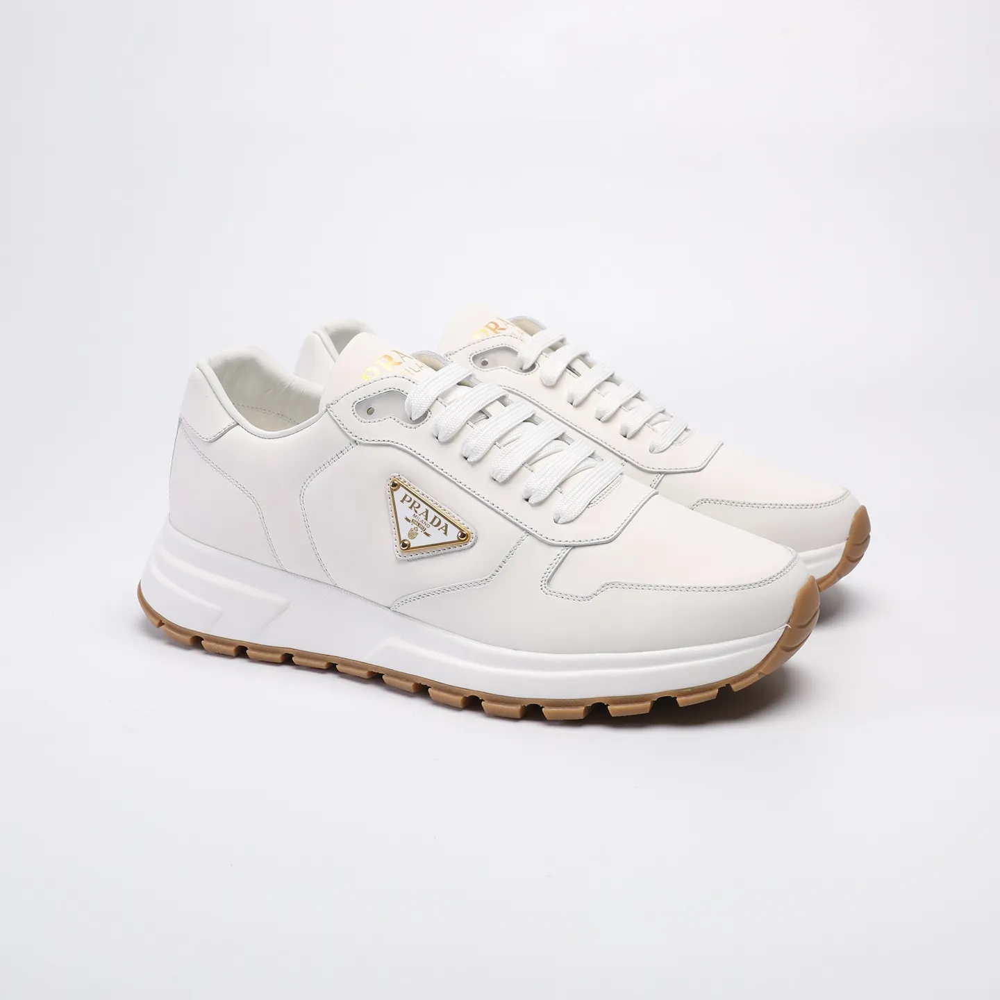 Batch 580 [PRADA] Men's shoes are popular in the counter, official website synchronization, high-quality shipments. Fabric: original cowhide with snakeskin. Lining: cowhide feet + cowhide lining. Outsole: original TPU + foam. Size: 38-46